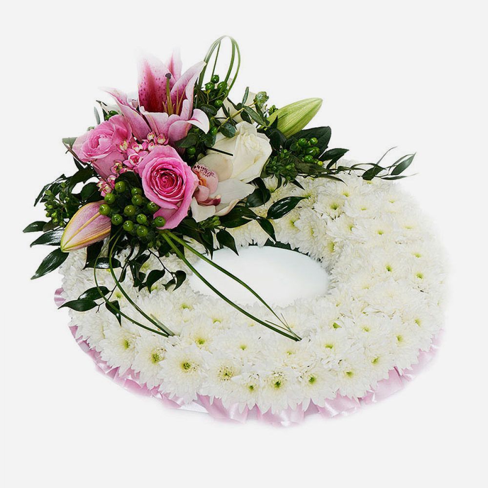 Pink Massed Wreath S041