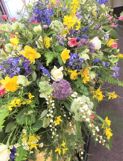 Cottage Garden Coffin Spray S009 - Cottage Garden Coffin Spray for a funeral in Derby by Beauty of flowers