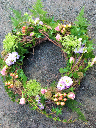 Wicker Eco Wreath C183 - Eco friendly and biodegradable funeral flowers in Derby by Beauty of Flowers